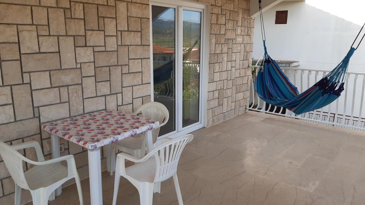 Apartments Marinko Stari Grad  Exterior photo