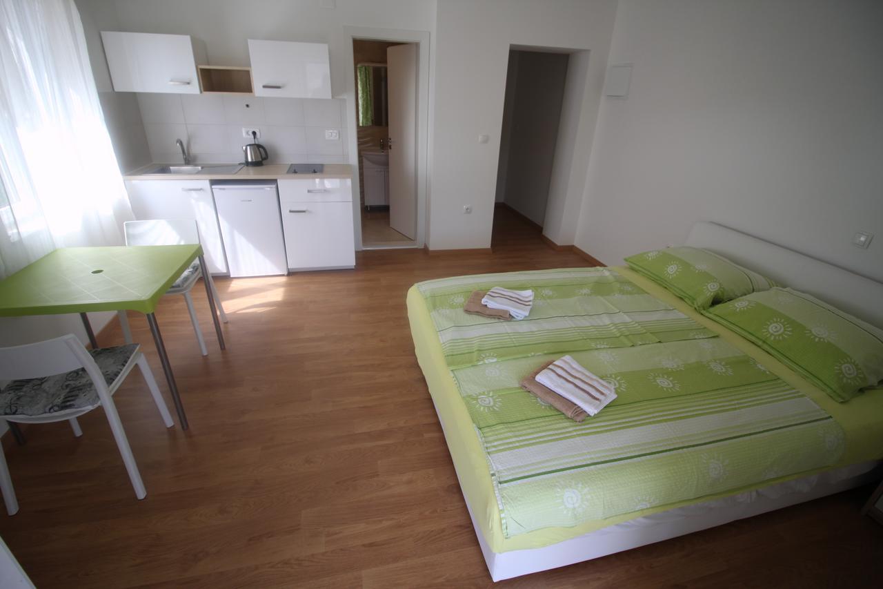 Apartments Marinko Stari Grad  Exterior photo