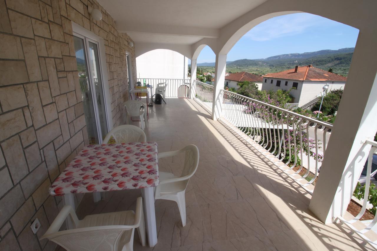 Apartments Marinko Stari Grad  Exterior photo
